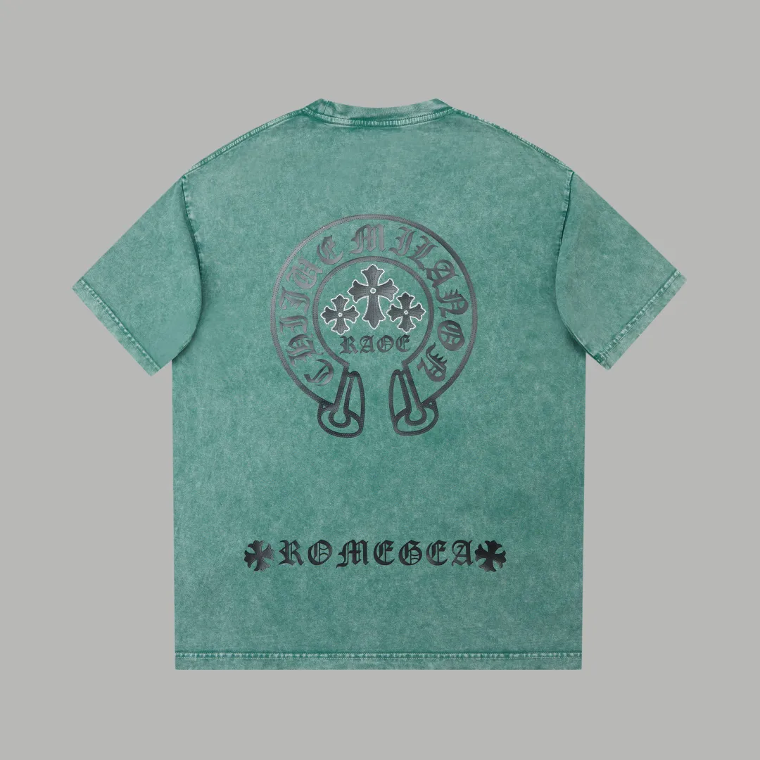 🅿️240 ✨CH✨🆕25SS spring and summer new style ✝Fresh rhinestone short sleeves Light luxury essential item for daily commuting for men and women Correct version Welcome to compare Detailed features · 280g 100% pure cotton double yarn jersey fabric · Custom dyed in the same vat, special thickened 32 count double-ply 1X1 thread · Imported Australian pearlescent diamonds✝patterns➕hardware nuts are stamped at high temperature. Ready-made garments are dyed, then faded and fried with snowflakes and frayed. Then washed to make them look old. General washing improves the effect · Double-needle stitching and seam-crossing process · Original main mark washed tag brand moisture-proof paper packaging Color: black/green/red/blue Size: S/M/L/XL